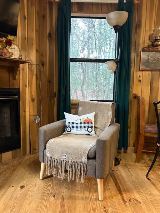 Private Cozy Cabin In The Woods With Great View Мерфі Екстер'єр фото